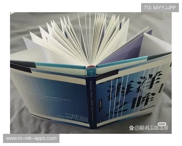 资深画册装帧的触感：他是如何通过纸张纹理提升质感的